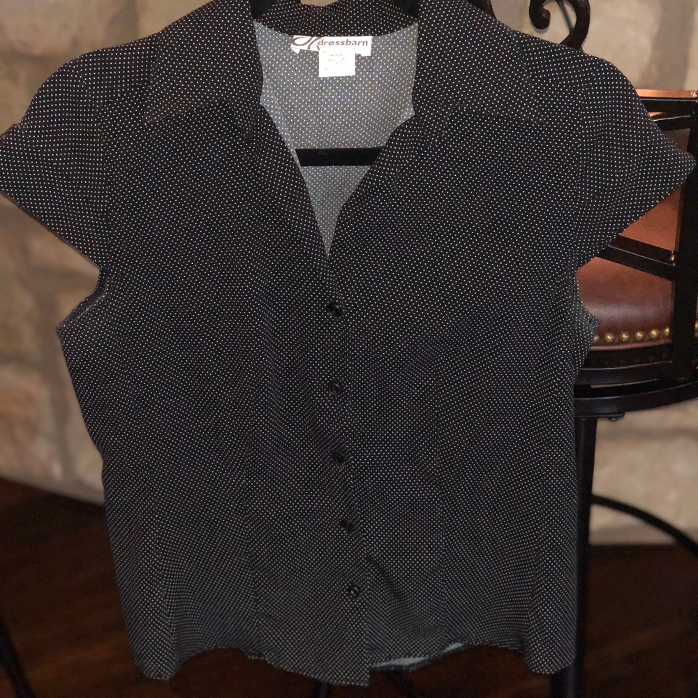 Cap sleeve black and white blouse